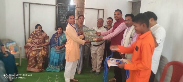 एकल अभियान के तत्वाधान में एकल विद्यालय द्वारा वनांचल क्षेत्रो के गांवो में पंचमुखी शिक्षा संचालित।