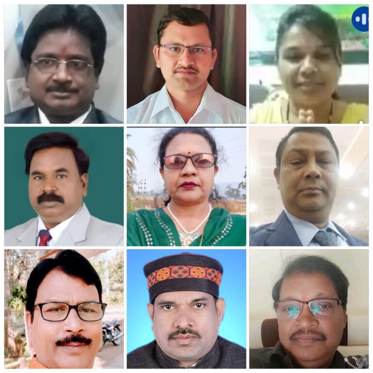 विराट कवि सम्मेलन में 40 कवियों ने शमां बांधा।