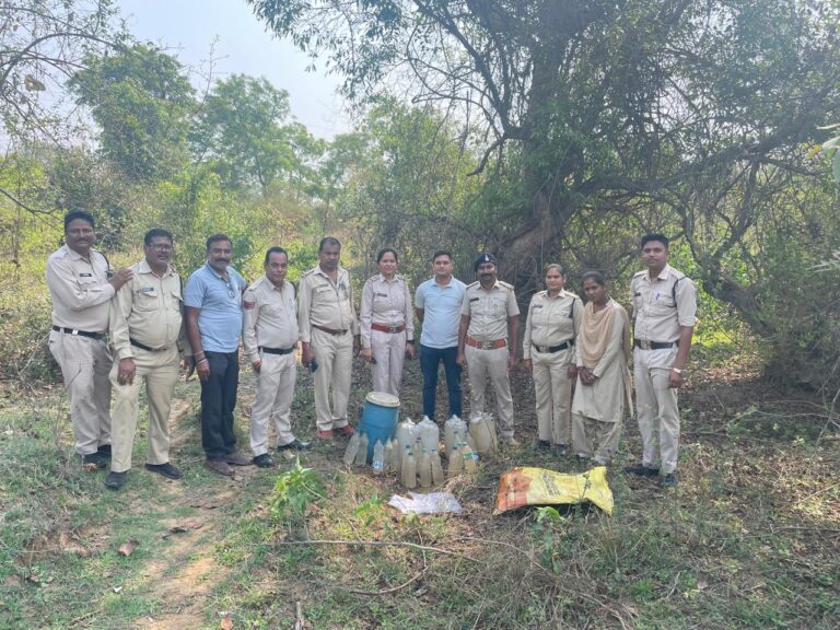 आबकारी अमला द्वारा की गई अवैध शराब के विरूद्ध कार्यवाही।