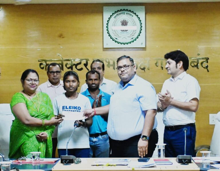 वेटलिफ्टिंग में छुरा की कुमकुम ने राष्ट्रीय प्रतियोगिता में हासिल किया दूसरा स्थान।