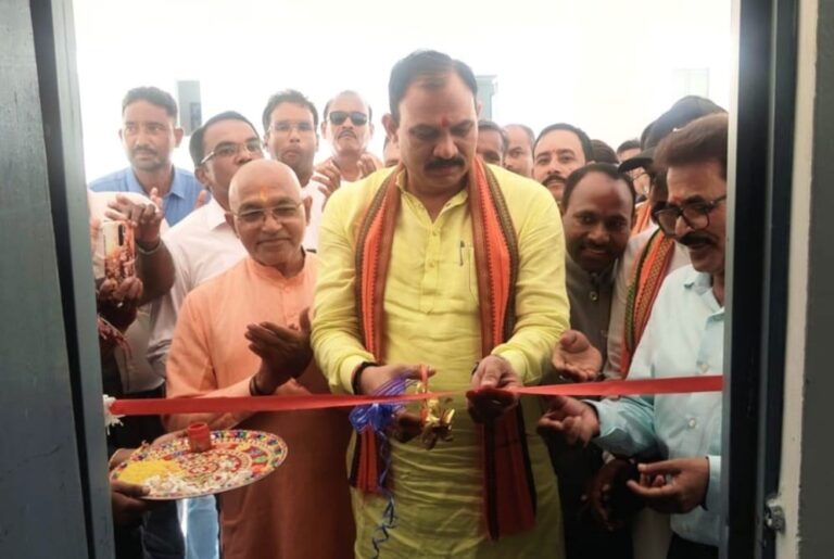स्वास्थ्य मंत्री श्याम बिहारी जायसवाल ने किया शासकीय पॉलिटेक्निक कॉलेज चिरमिरी का शुभारंभ।