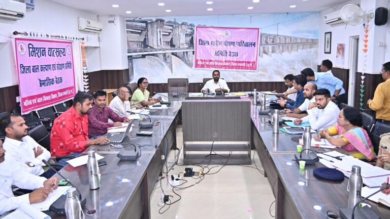 धमतरी जिले के किसान जल्द ही व्यावसायिक स्तर पर मखाने की खेती करेंगे।