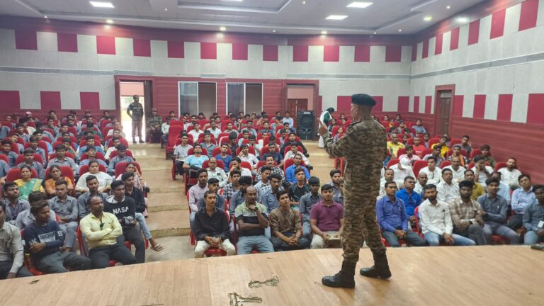 सेना अधिकारियों ने अग्निवीर लिखित परीक्षा पूर्व तैयारी पर दी जानकारी।