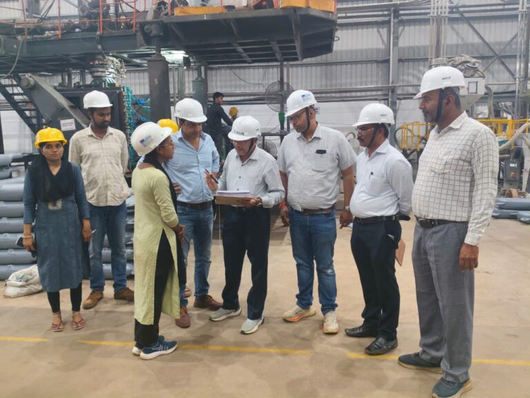 औद्योगिक कारखानों के निरीक्षण में अनियमितता पाए जाने पर नोटिस जारी।