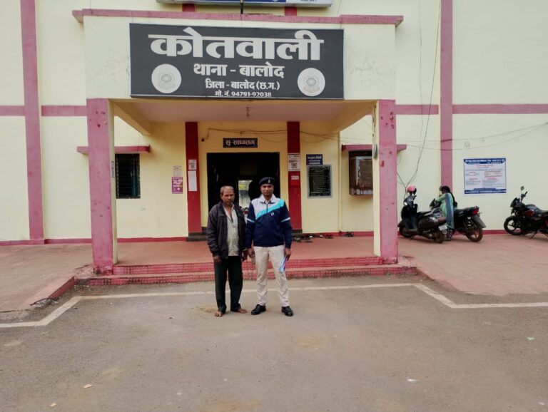 वृद्ध महिला को कुचलने वाले आरोपी ट्रक चालक को किया गया गिरफ्तार  ।