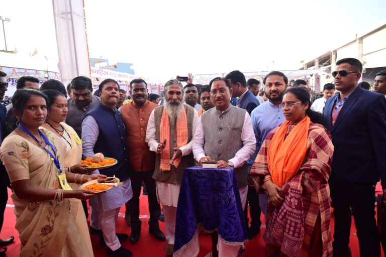 मुख्यमंत्री  विष्णु देव साय का कोंडागांव आगमन पर आत्मीय स्वागत हुआ।